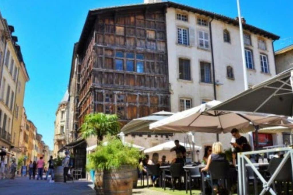 Sejour Detente Au Coeur De Macon Spa,Cine,Bouteille Offerte المظهر الخارجي الصورة
