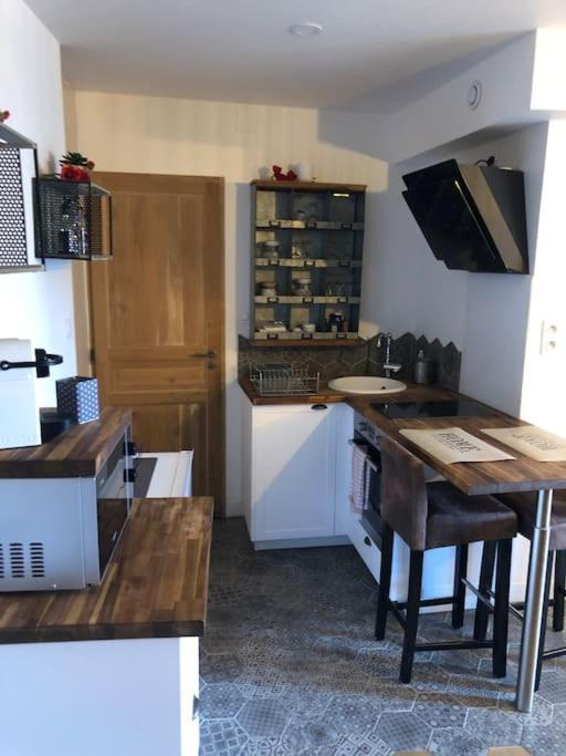 Sejour Detente Au Coeur De Macon Spa,Cine,Bouteille Offerte المظهر الخارجي الصورة