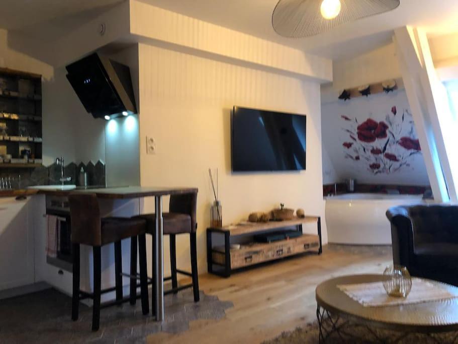 Sejour Detente Au Coeur De Macon Spa,Cine,Bouteille Offerte المظهر الخارجي الصورة