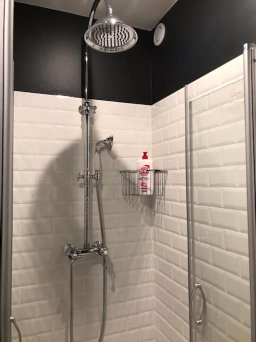 Sejour Detente Au Coeur De Macon Spa,Cine,Bouteille Offerte المظهر الخارجي الصورة
